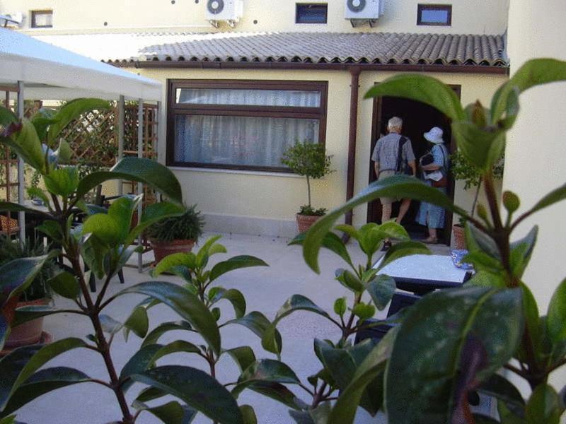 Sorella Luna Syrakus Exterior foto